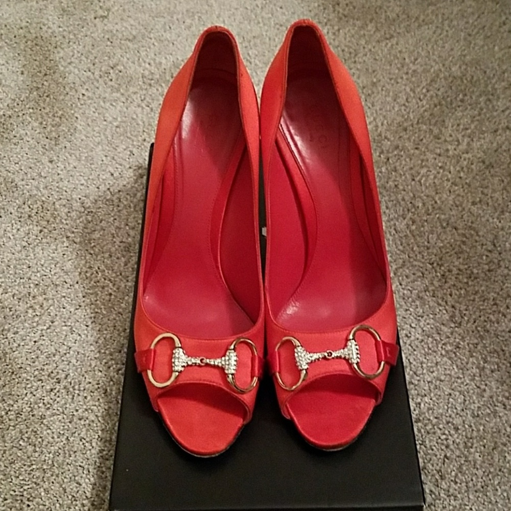Gucci Red Satin Opentoe Shoes 8.5